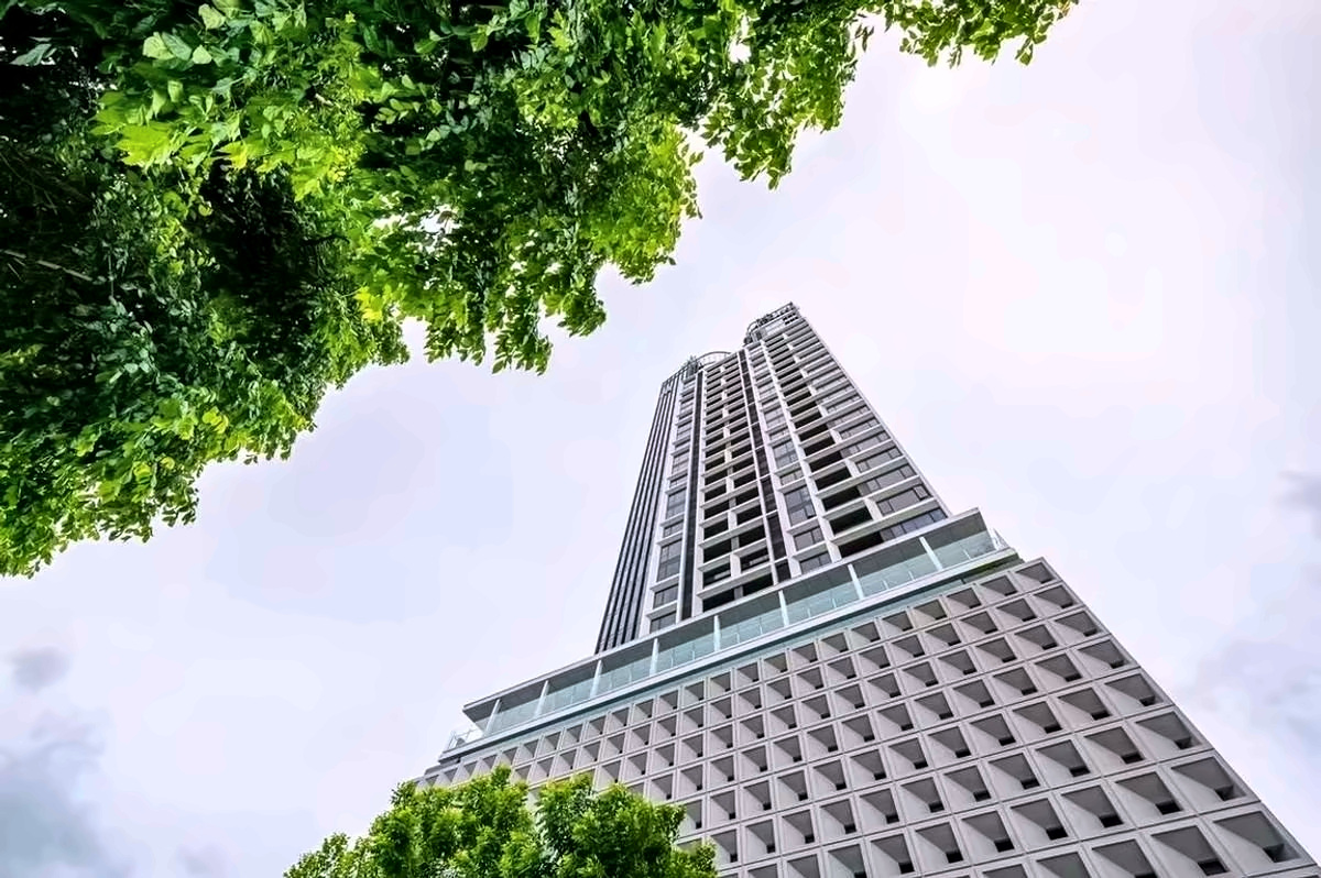 Exterior or project image for BEATNIQ Sukhumvit 32 in Bangkok