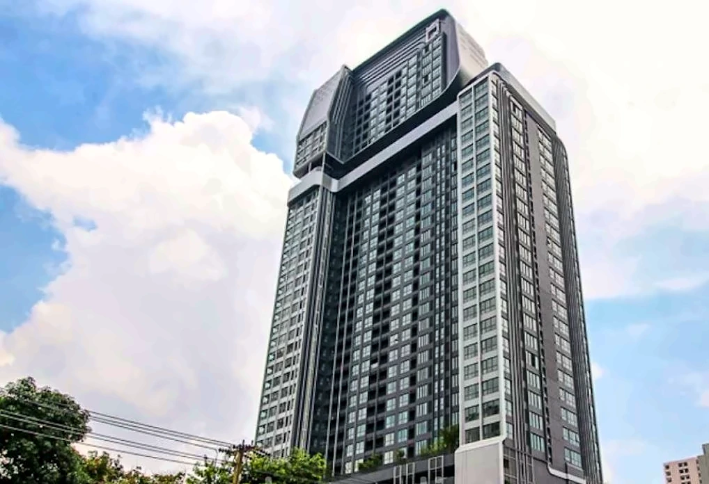 Exterior or project image for Ideo Q Ratchathewi in Bangkok
