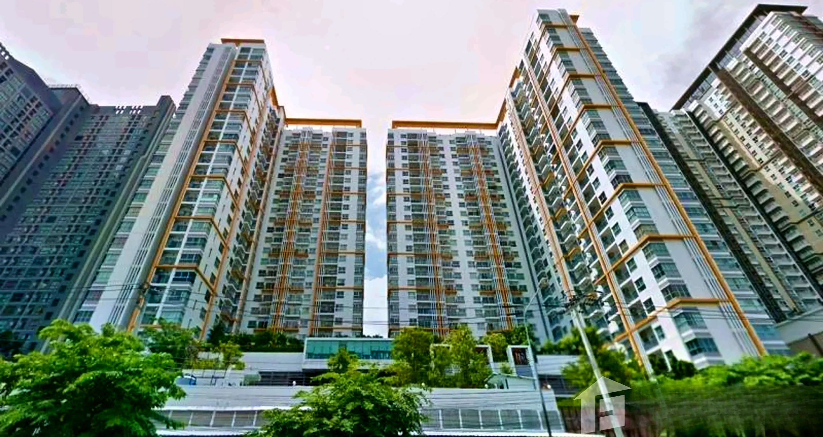 Exterior or project image for The Parkland Taksin-Thapra in Bangkok