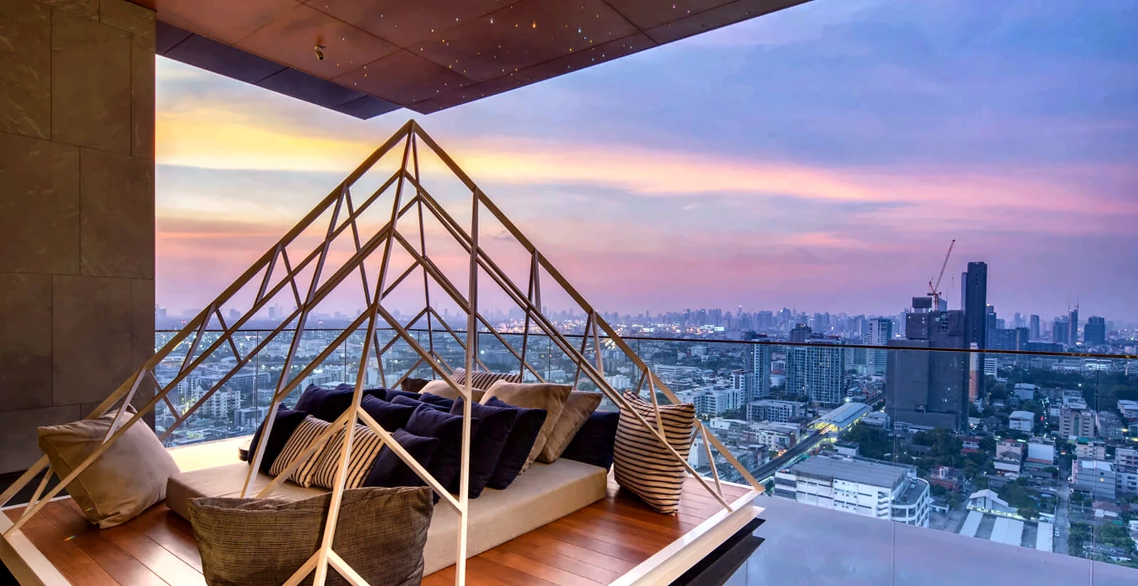 Exterior or project image for Whizdom Inspire Sukhumvit in Bangkok